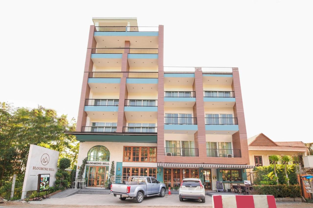 Blooming Hill Boutique Suites Pattaya Zewnętrze zdjęcie